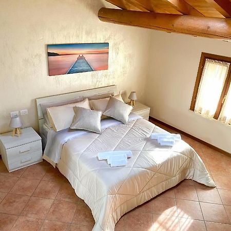 Casa Vacanze Raggio Di Sole Apartment Valeggio sul Mincio Luaran gambar
